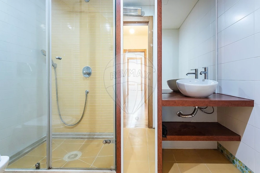Apartamento T5 para Venda em Lumiar Foto 31