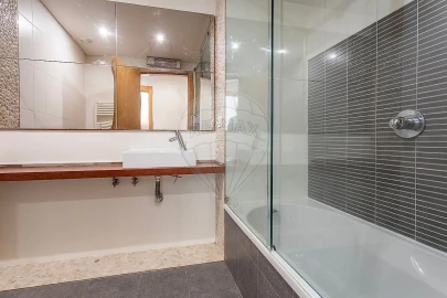 Apartamento T5 para Venda em Lumiar