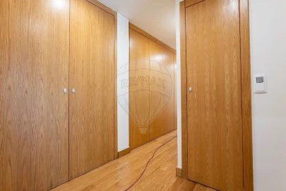 Apartamento T5 para Venda em Lumiar