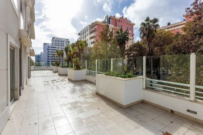 Apartamento T5 para Venda em Lumiar