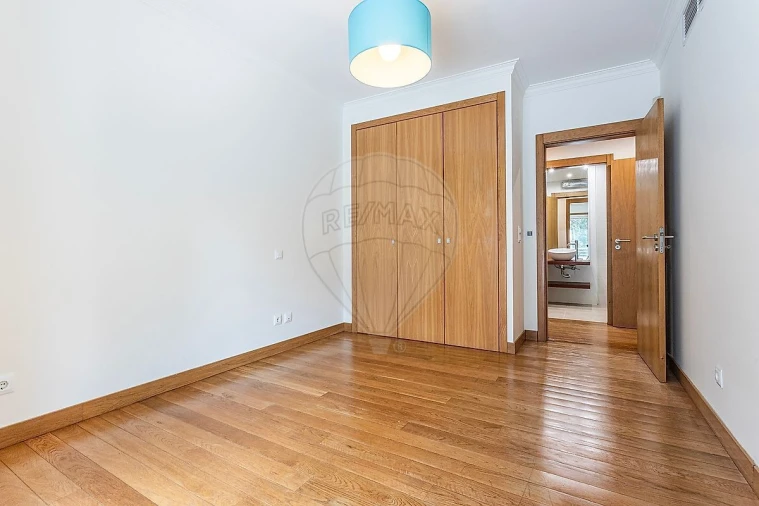 Apartamento T5 para Venda em Lumiar Foto 39