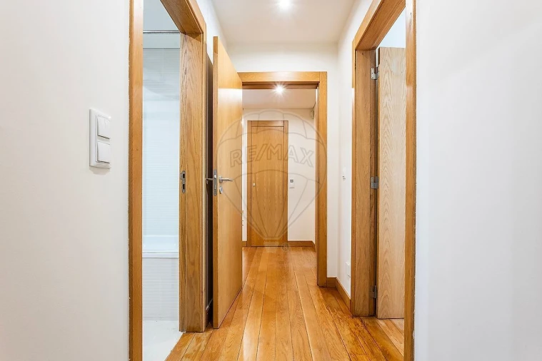 Apartamento T5 para Venda em Lumiar Foto 45
