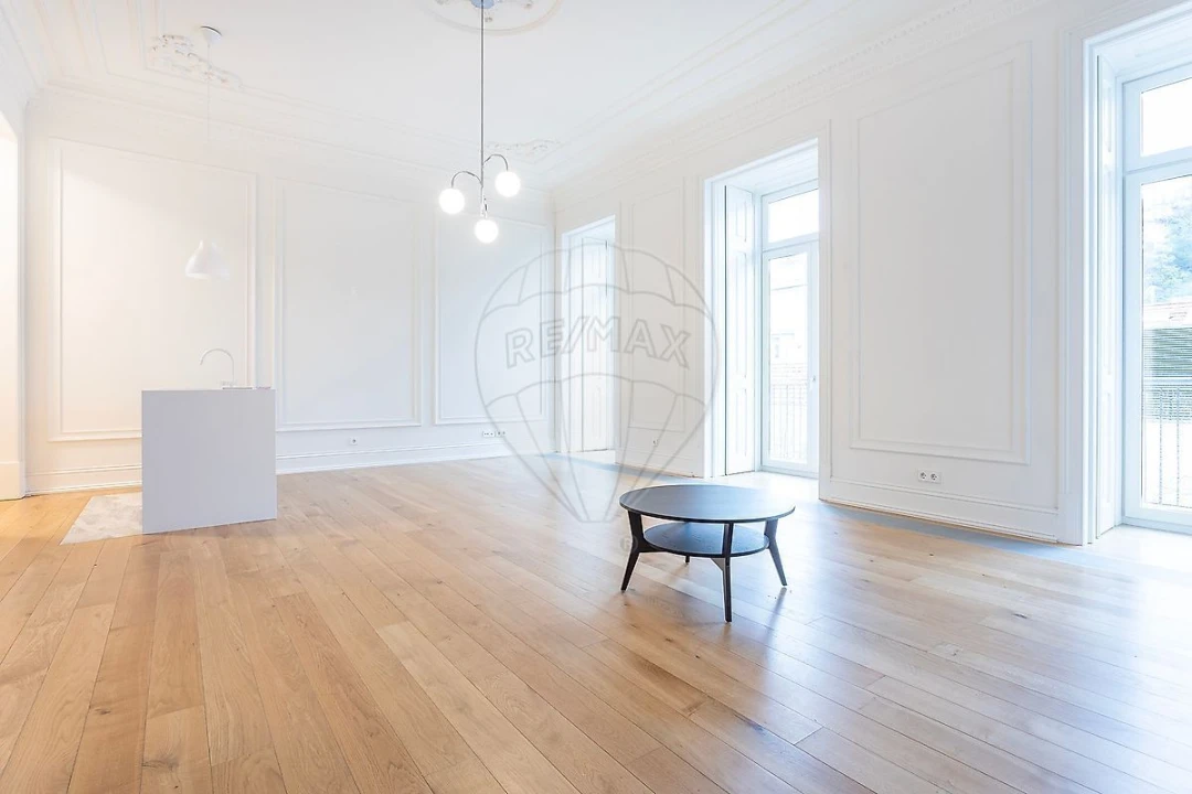 Apartamento T1 para Venda em Santo António Foto 3