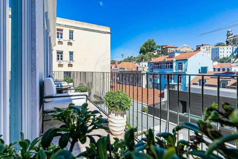 Apartamento T1 para Venda em Santo António Foto 28