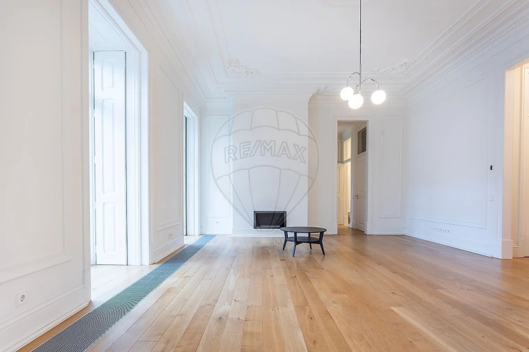 Apartamento T1 para Venda em Santo António Foto 14