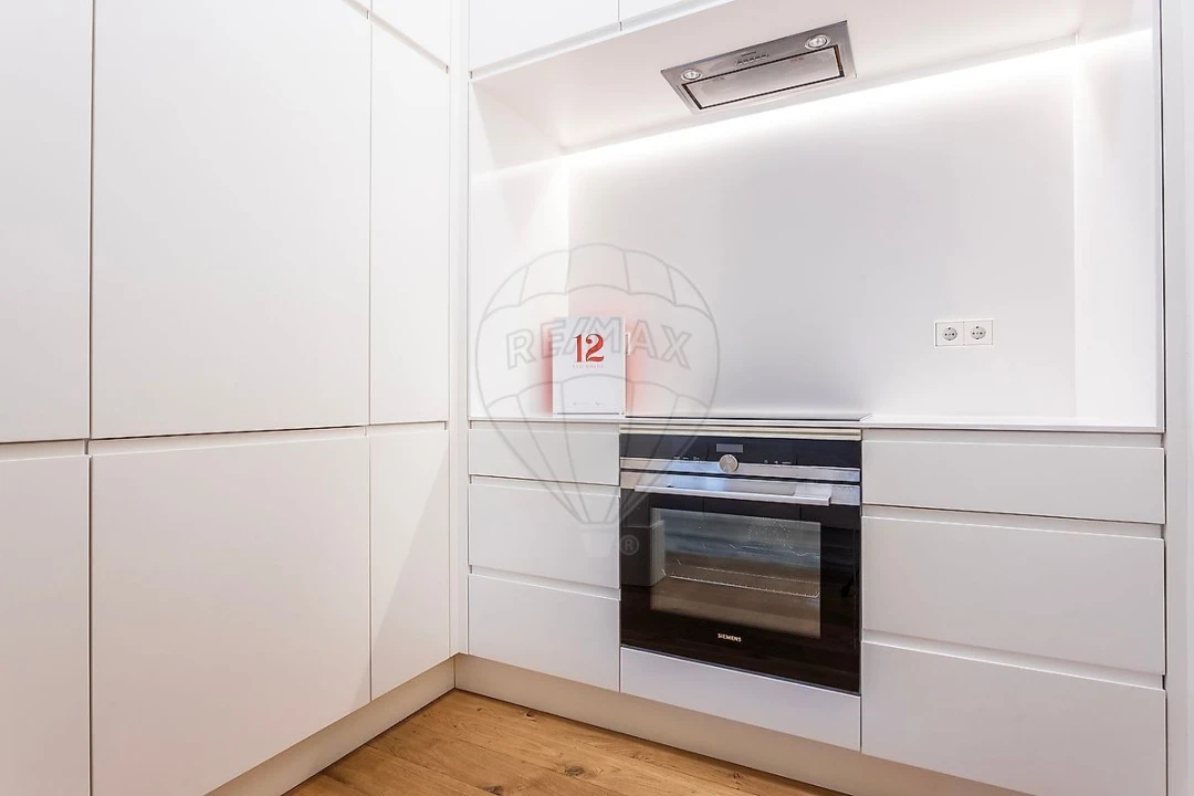 Apartamento T1 para Venda em Santo António Foto 10