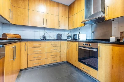 Moradia T5 para Venda em Lumiar