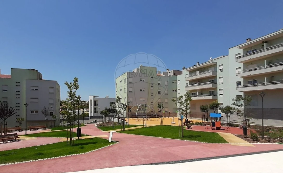 Loja para Venda em Oeiras e São Julião da Barra, Paço de Arcos e Caxias Foto 11