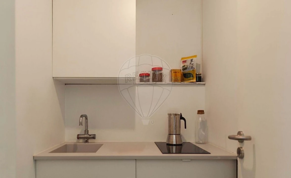 Loja para Venda em Oeiras e São Julião da Barra, Paço de Arcos e Caxias Foto 9