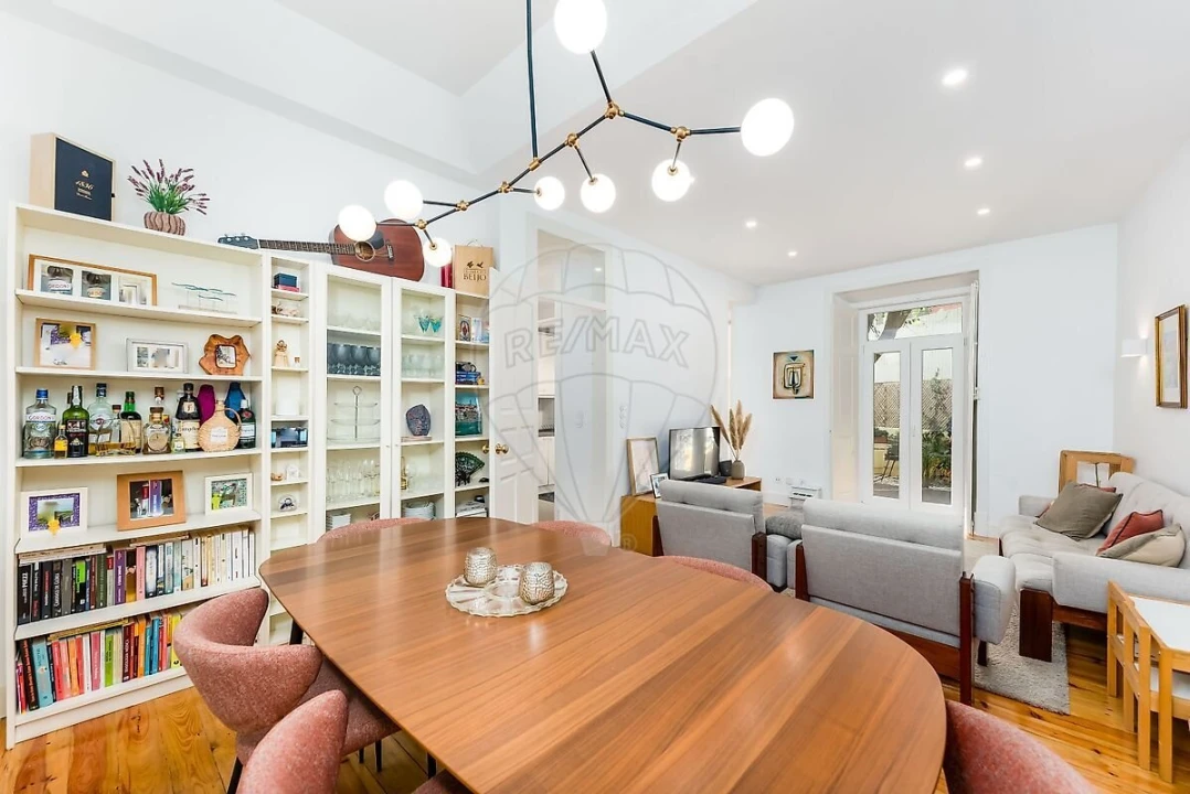 Apartamento T2 para Venda em Alcantara Foto 1