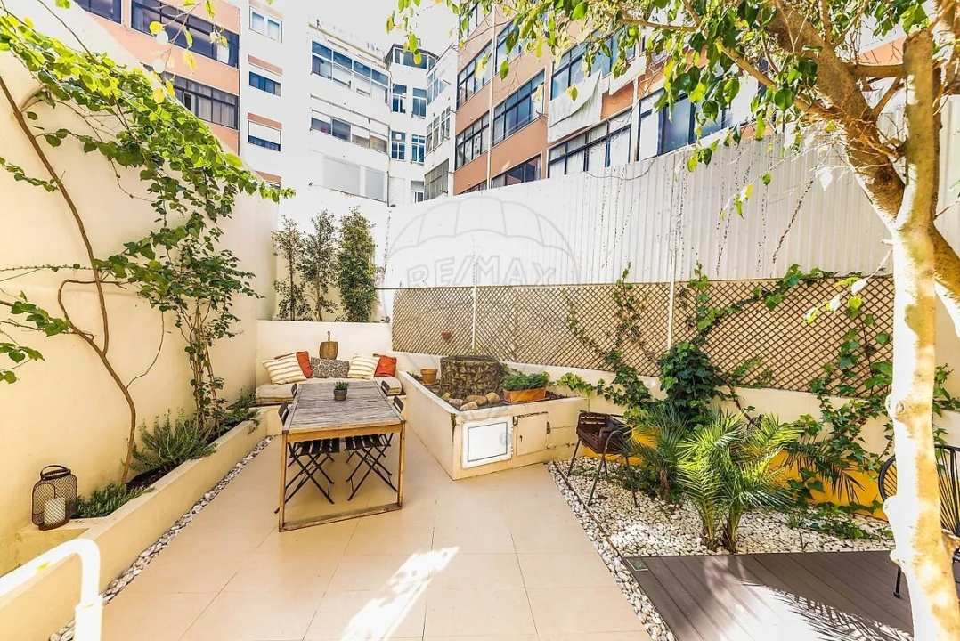 Apartamento T2 para Venda em Alcantara Foto 30