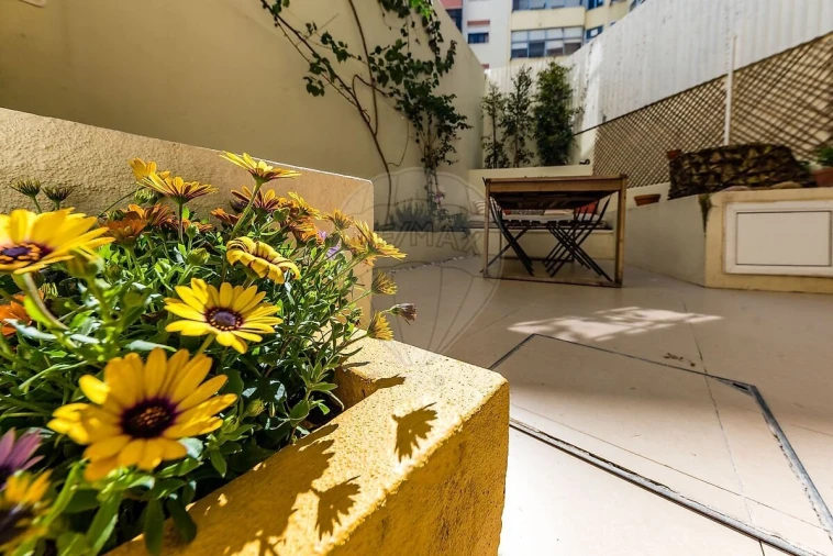 Apartamento T2 para Venda em Alcantara Foto 36