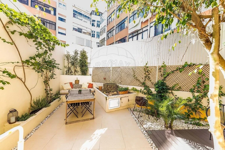 Apartamento T2 para Venda em Alcantara Foto 30