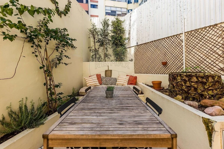 Apartamento T2 para Venda em Alcantara Foto 28