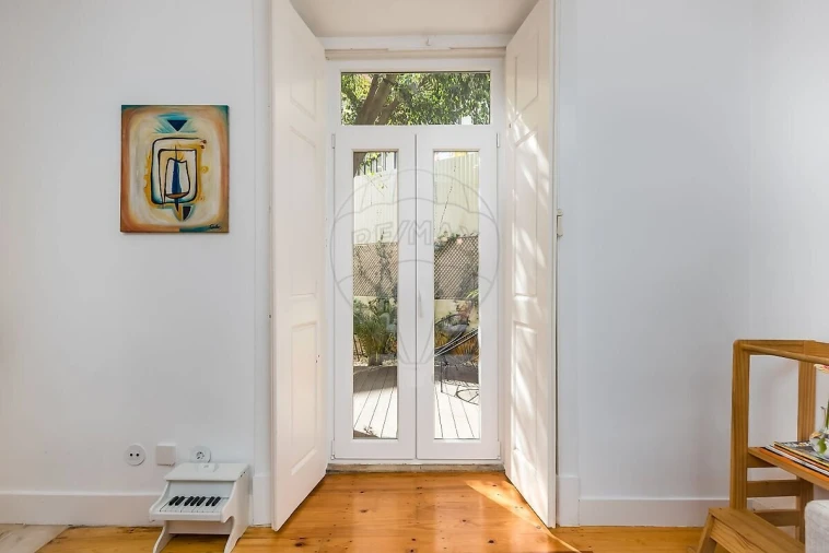 Apartamento T2 para Venda em Alcantara Foto 6