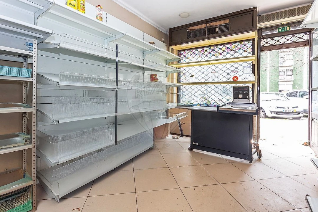 Loja para Venda em São Domingos de Benfica Foto 5