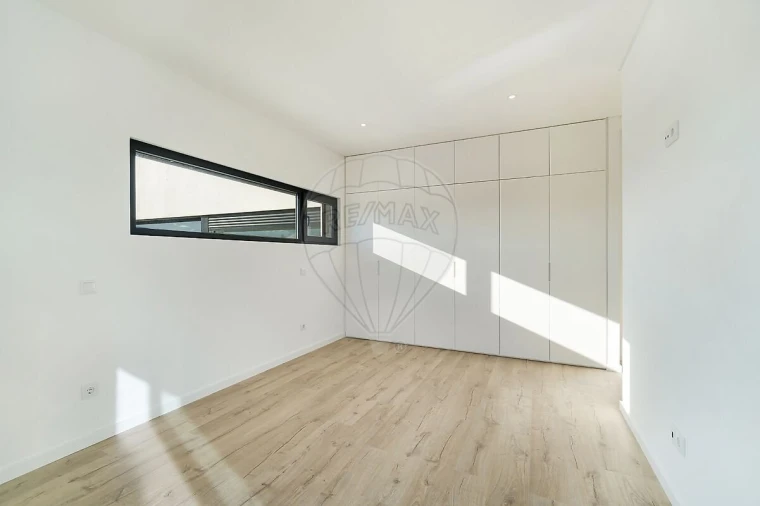 Moradia T3 para Venda em Lousa Foto 27