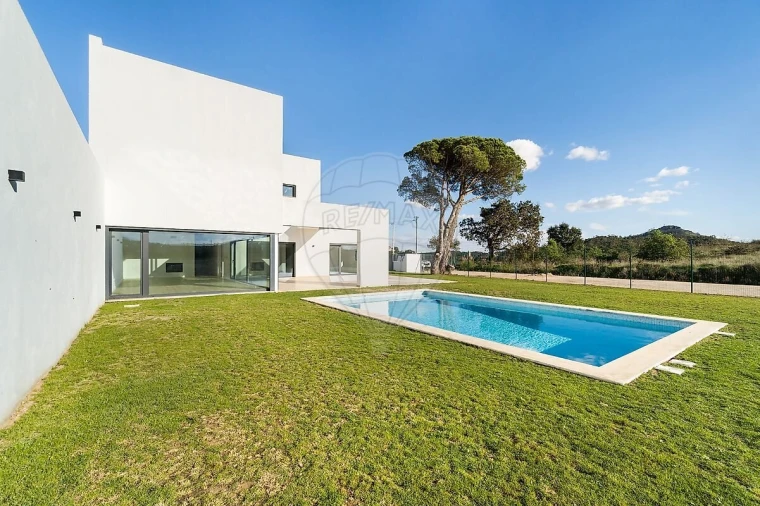 Moradia T3 para Venda em Lousa Foto 7