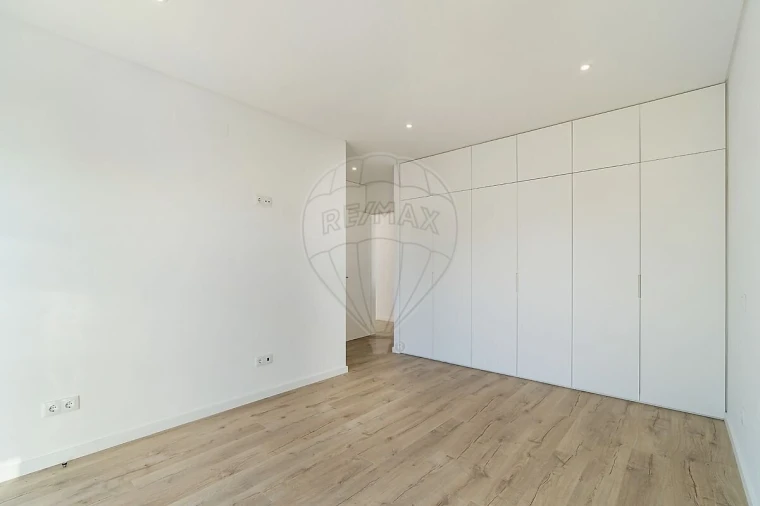 Moradia T3 para Venda em Lousa Foto 24