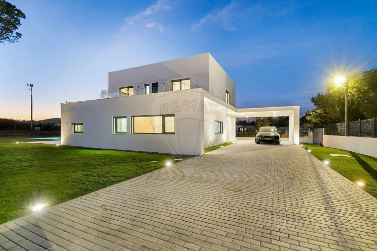 Moradia T3 para Venda em Lousa Foto 46