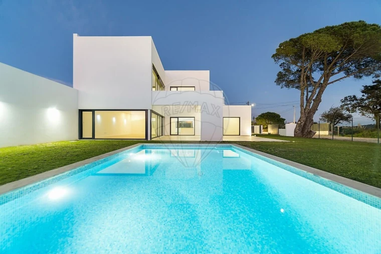 Moradia T3 para Venda em Lousa Foto 40