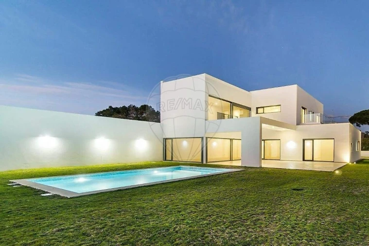 Moradia T3 para Venda em Lousa Foto 5