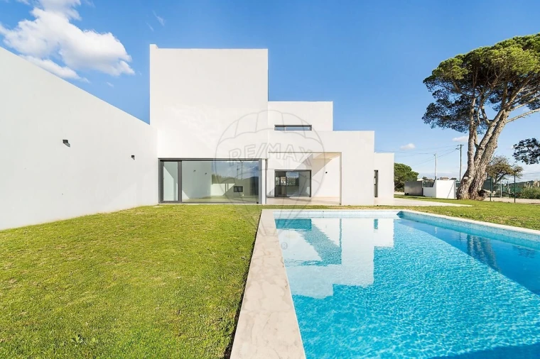 Moradia T3 para Venda em Lousa Foto 6