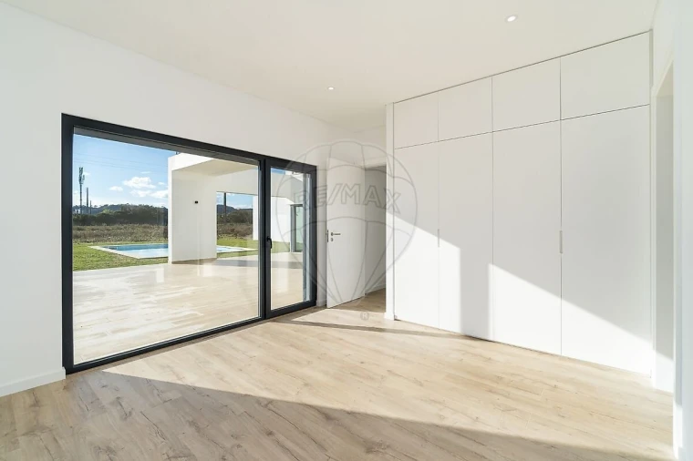 Moradia T3 para Venda em Lousa Foto 13