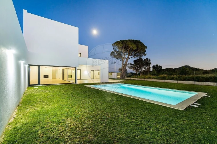 Moradia T3 para Venda em Lousa Foto 38