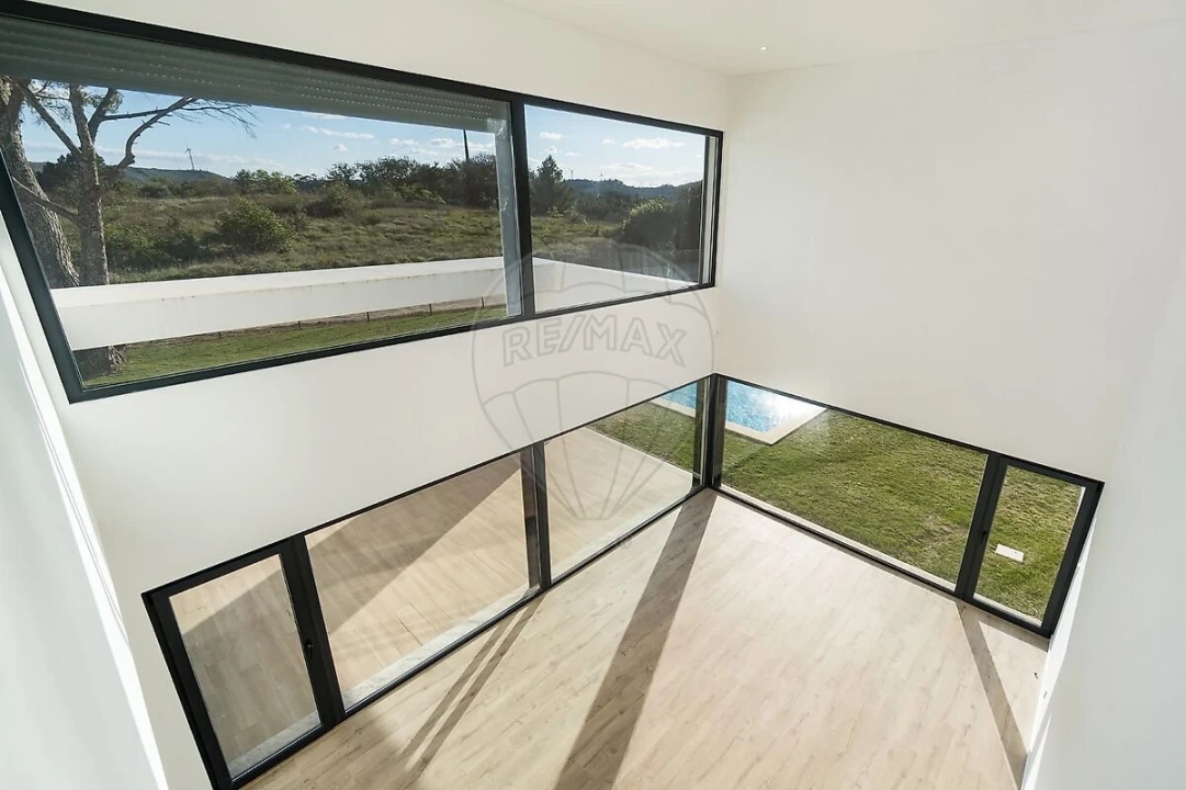 Moradia T3 para Venda em Lousa Foto 17