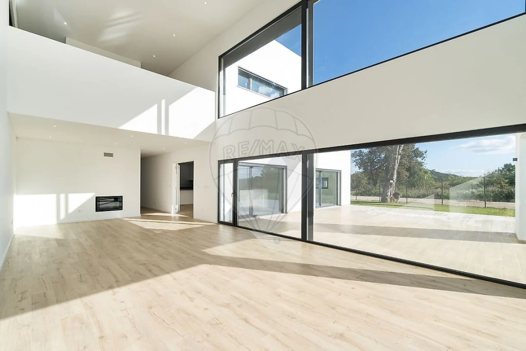 Moradia T3 para Venda em Lousa Foto 4