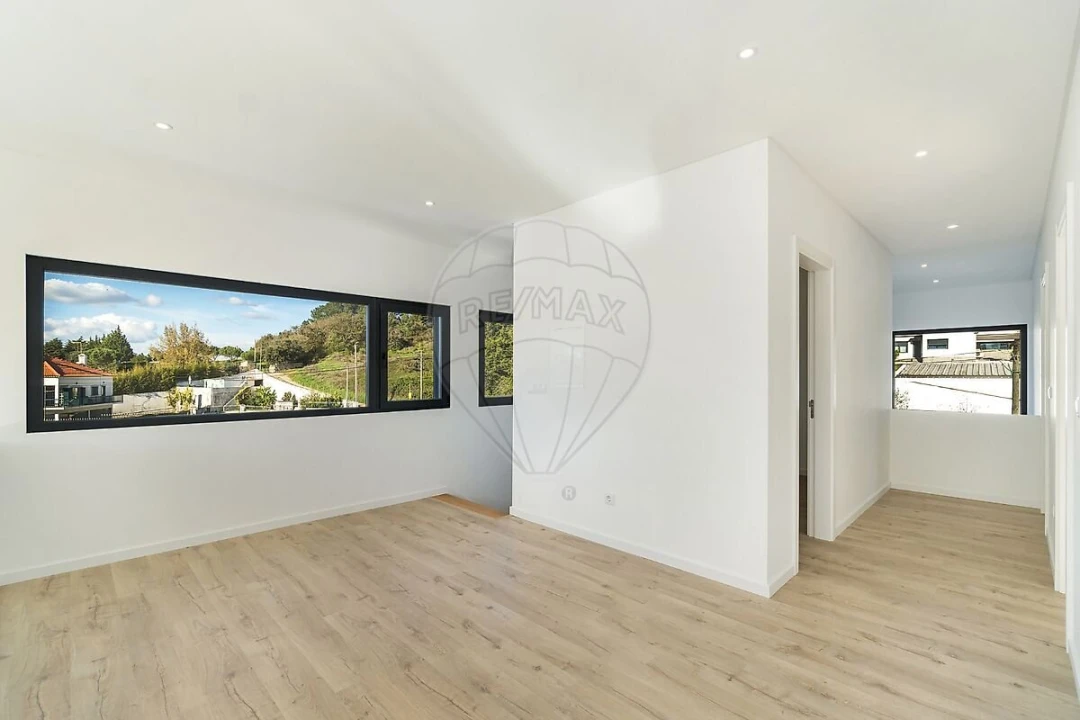 Moradia T3 para Venda em Lousa Foto 18