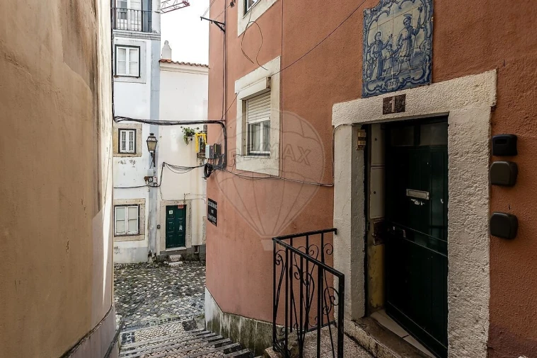Apartamento T1 para Venda em Santa Maria Maior Foto 15