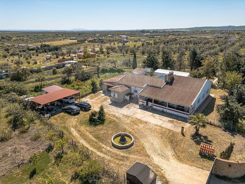 Moradia T3 para Venda em Nossa Senhora da Expectação Foto 7