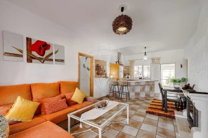 Moradia T3 para Venda em Nossa Senhora da Expectação