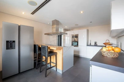 Apartamento T4 para Venda em Avenidas Novas