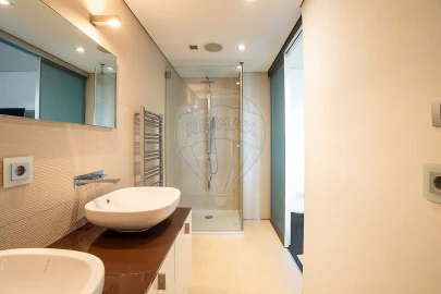 Apartamento T4 para Venda em Avenidas Novas