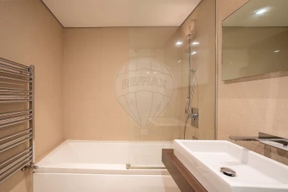 Apartamento T4 para Venda em Avenidas Novas