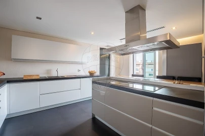Apartamento T4 para Venda em Avenidas Novas