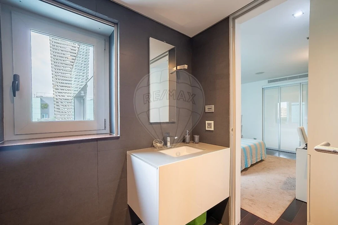 Apartamento T4 para Venda em Avenidas Novas Foto 24