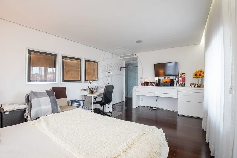 Apartamento T4 para Venda em Avenidas Novas Foto 29