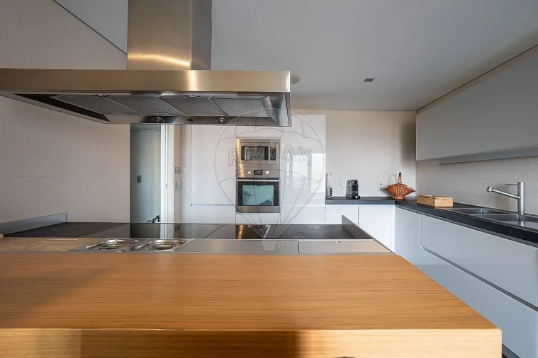 Apartamento T4 para Venda em Avenidas Novas Foto 15