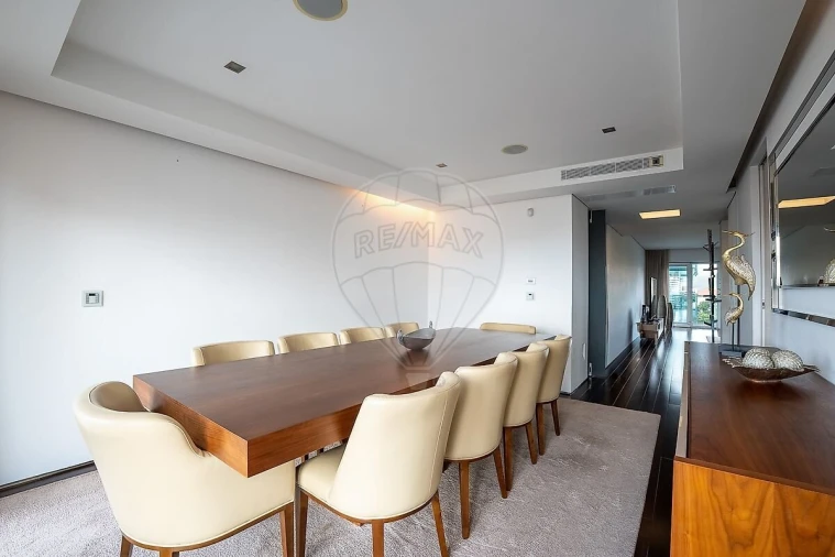 Apartamento T4 para Venda em Avenidas Novas Foto 9