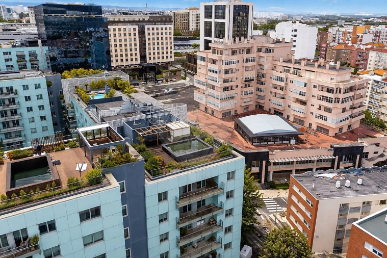 Apartamento T4 para Venda em Avenidas Novas Foto 3