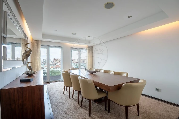 Apartamento T4 para Venda em Avenidas Novas Foto 8