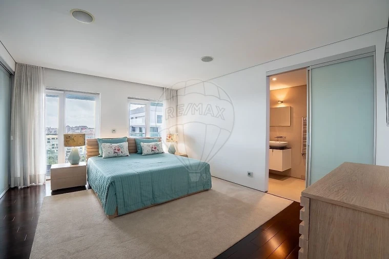 Apartamento T4 para Venda em Avenidas Novas Foto 17