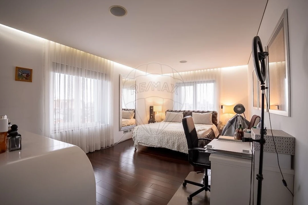 Apartamento T4 para Venda em Avenidas Novas Foto 28