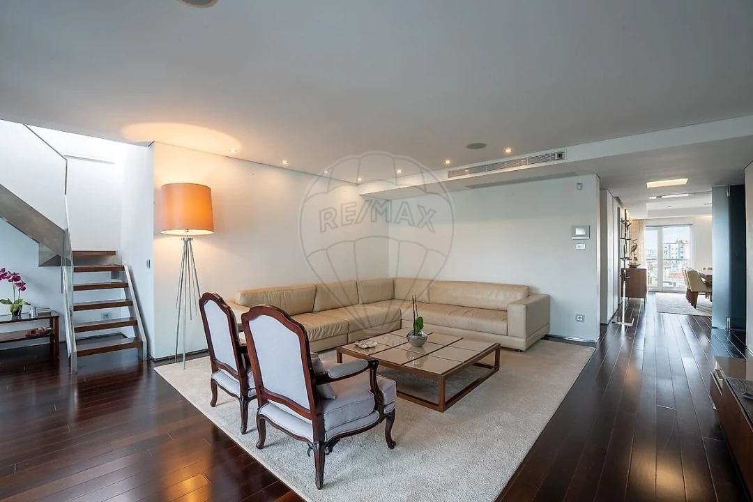 Apartamento T4 para Venda em Avenidas Novas Foto 11