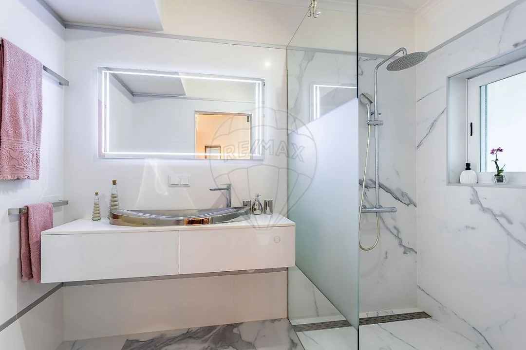 Apartamento T3 para Venda em Encarnação Foto 22