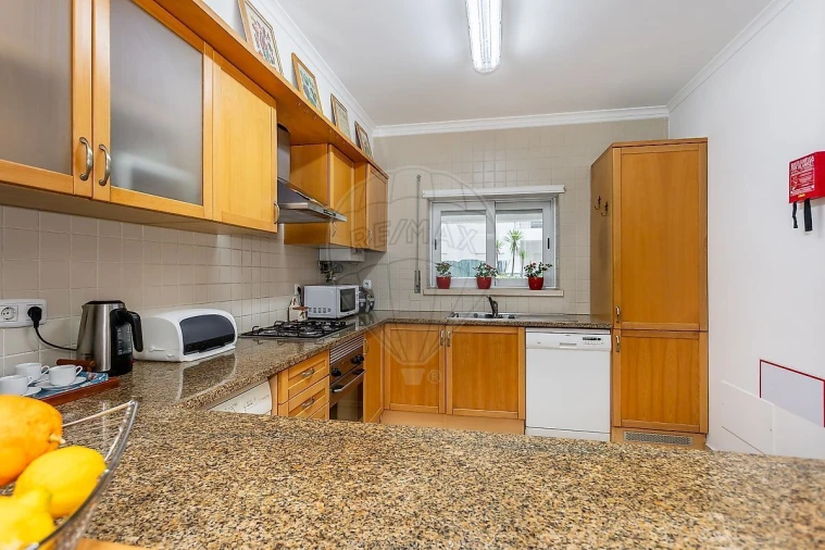 Apartamento T3 para Venda em Encarnação Foto 5